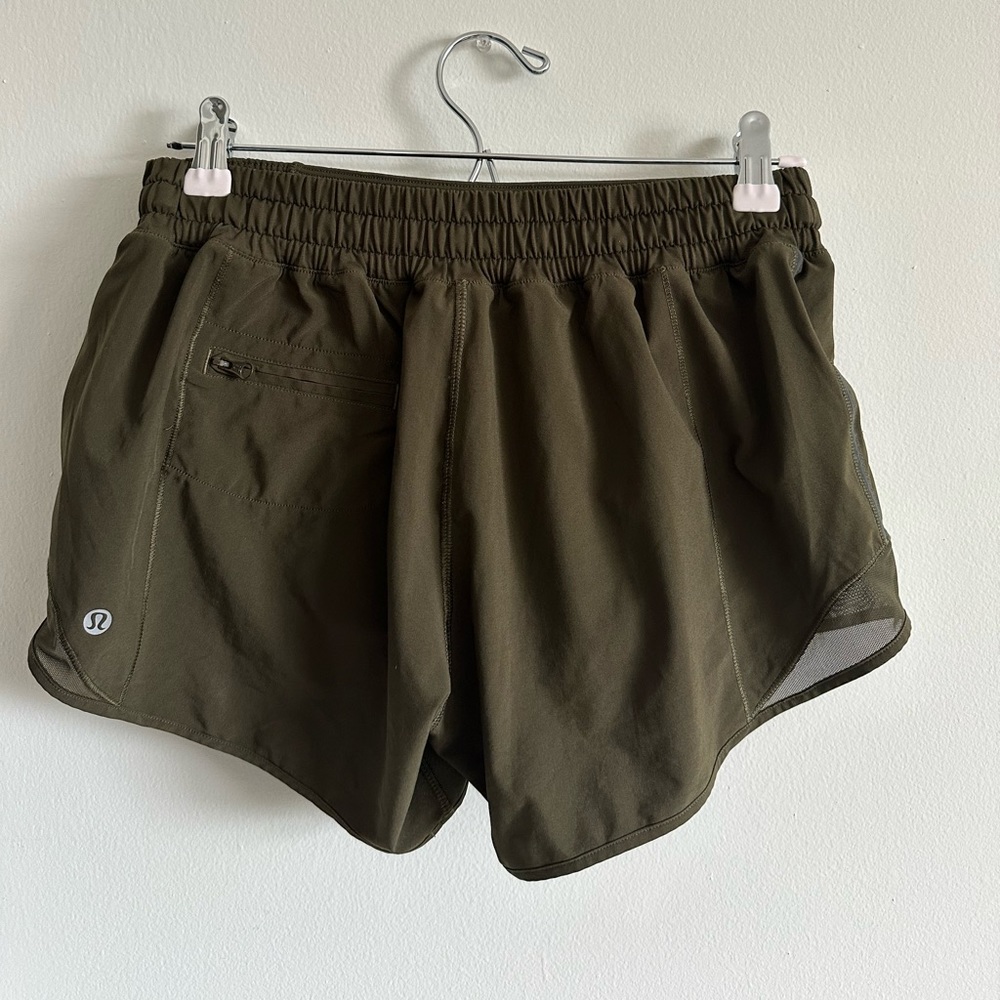 Lululemon Hotty Hot Shorts - Picture 4 of 5